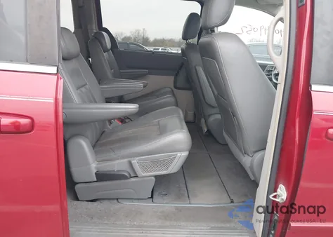 2008 Chrysler Town & Country Touring from USA, damaged, VIN 2A8HR54P68R685001